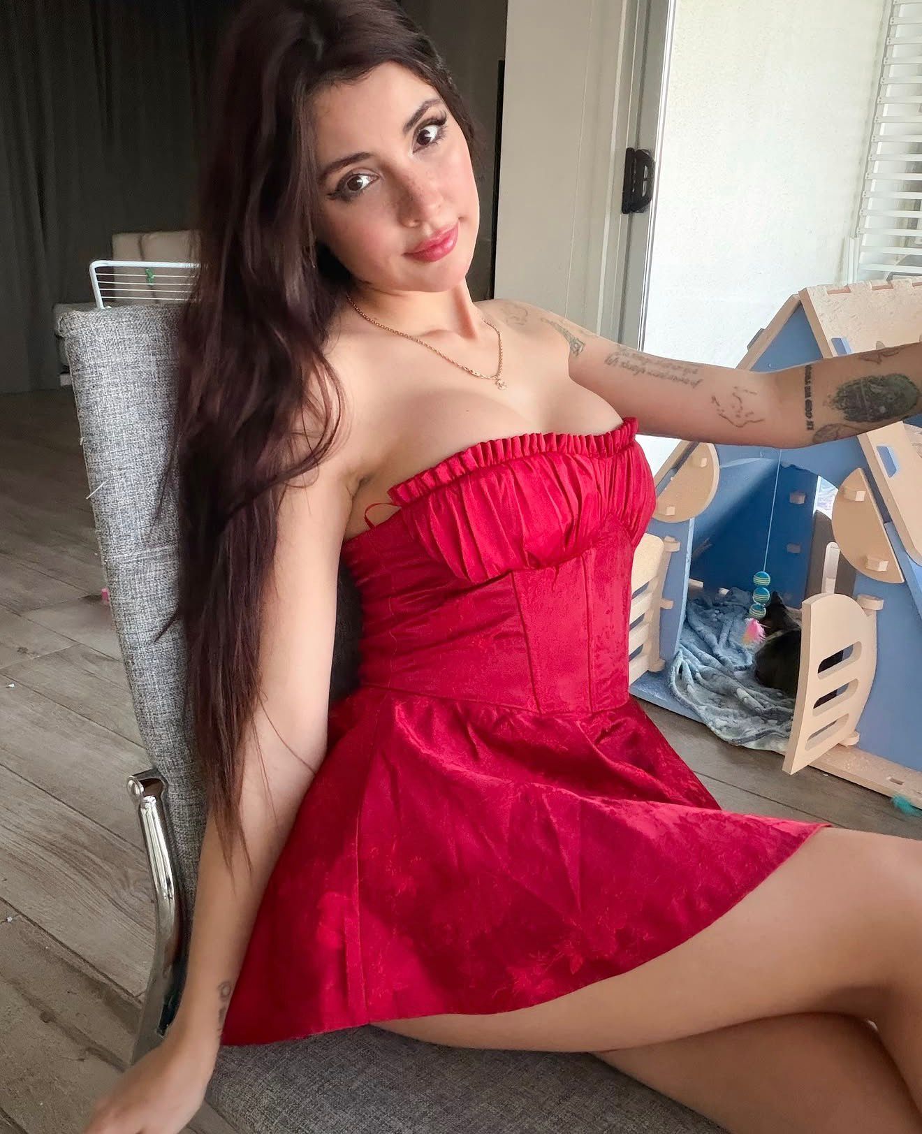 Dazkırı Sevgi Dolu Bayan Escort Nehir